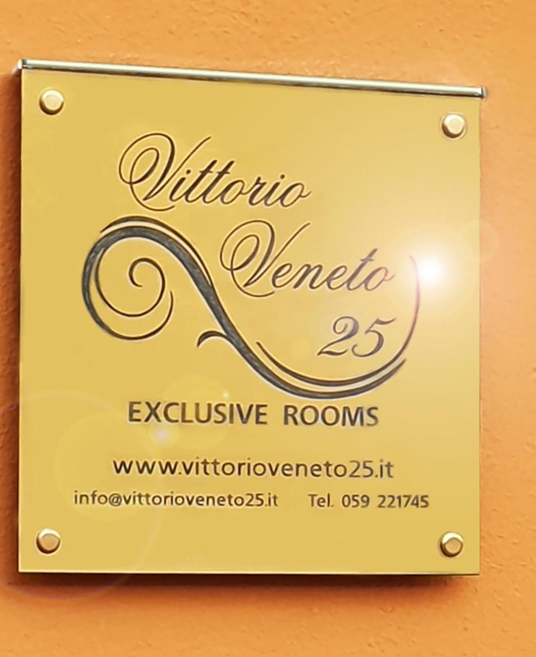 ホテル ヴィットリオ ヴェネト 25 モデナ エクステリア 写真
